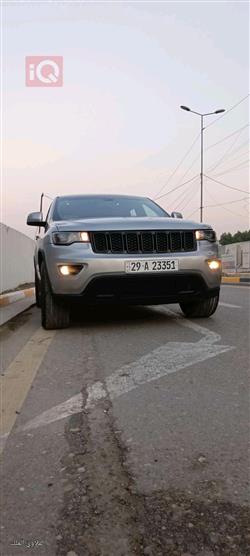 جیپ گراند شیرۆکی